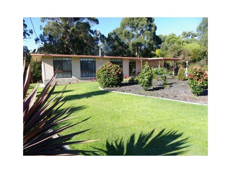 35 to 37 Banksia Avenue, Sisters Beach TAS 7321