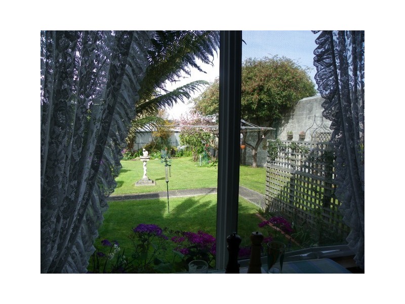20 Arthur Street, Somerset TAS 7322