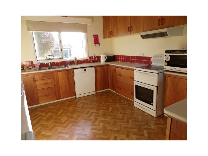76 Saunders Street, Wynyard TAS 7325