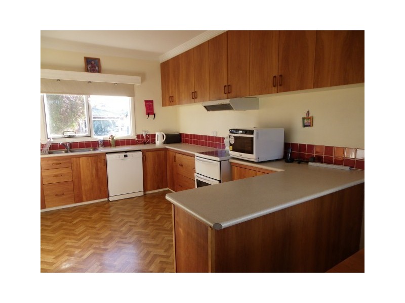 76 Saunders Street, Wynyard TAS 7325