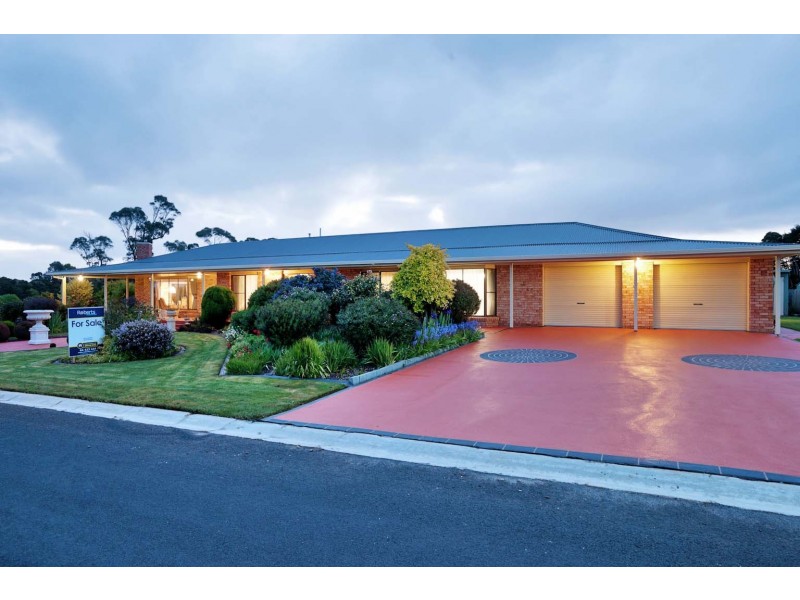 4 Golf Links Road, Wynyard TAS 7325