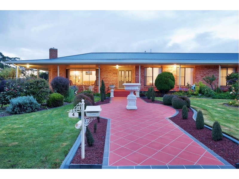 4 Golf Links Road, Wynyard TAS 7325