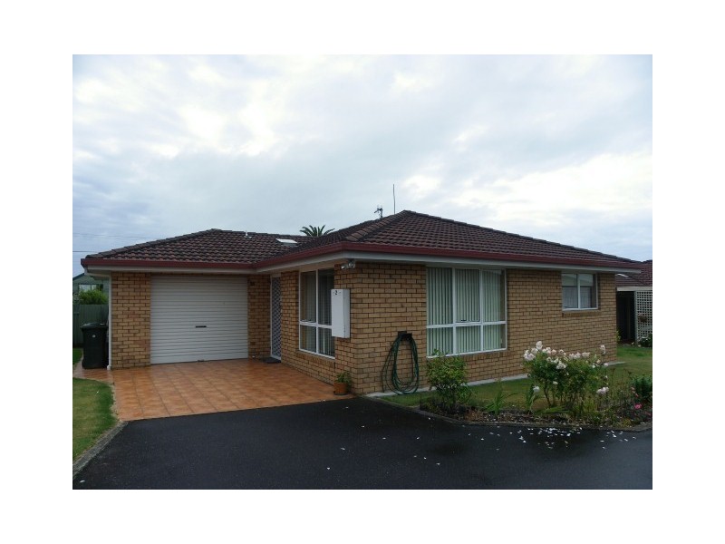 2/33 Saunders Street, Wynyard TAS 7325