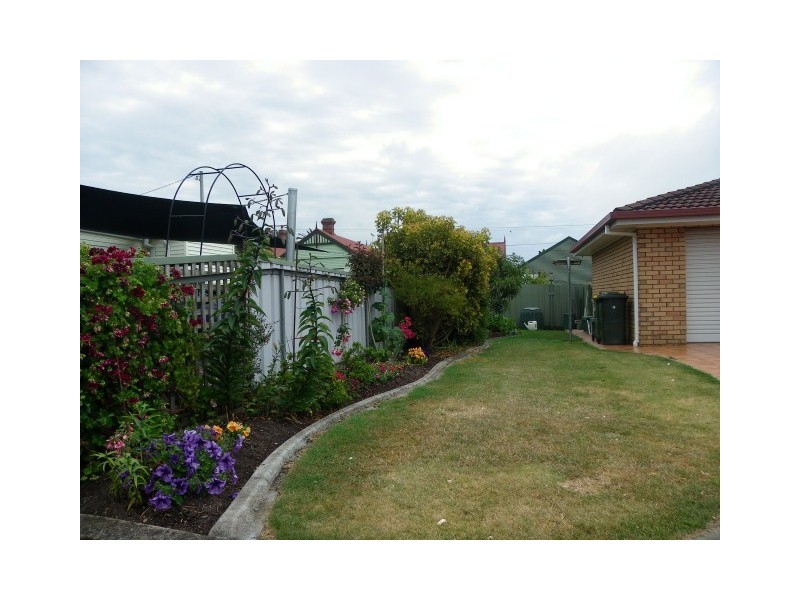 2/33 Saunders Street, Wynyard TAS 7325