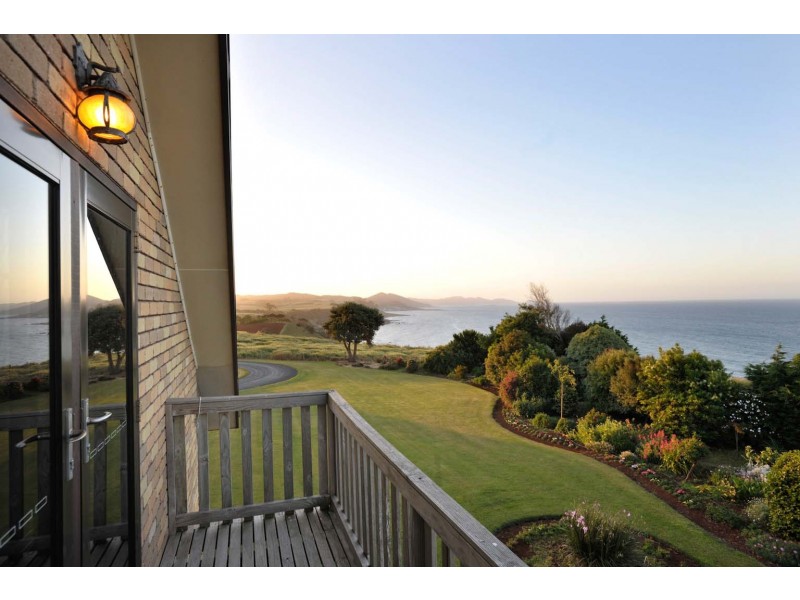 17126 Bass Highway, Wynyard TAS 7325