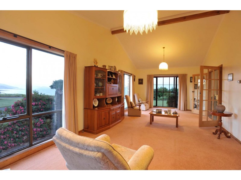 17126 Bass Highway, Wynyard TAS 7325