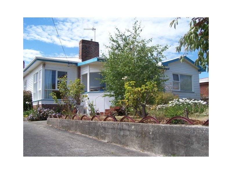 35 Beaufort Street, Somerset TAS 7322