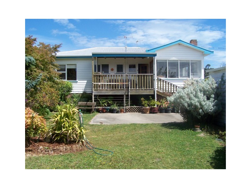 35 Beaufort Street, Somerset TAS 7322