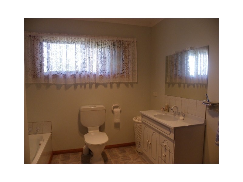 2/43 George Street, Wynyard TAS 7325