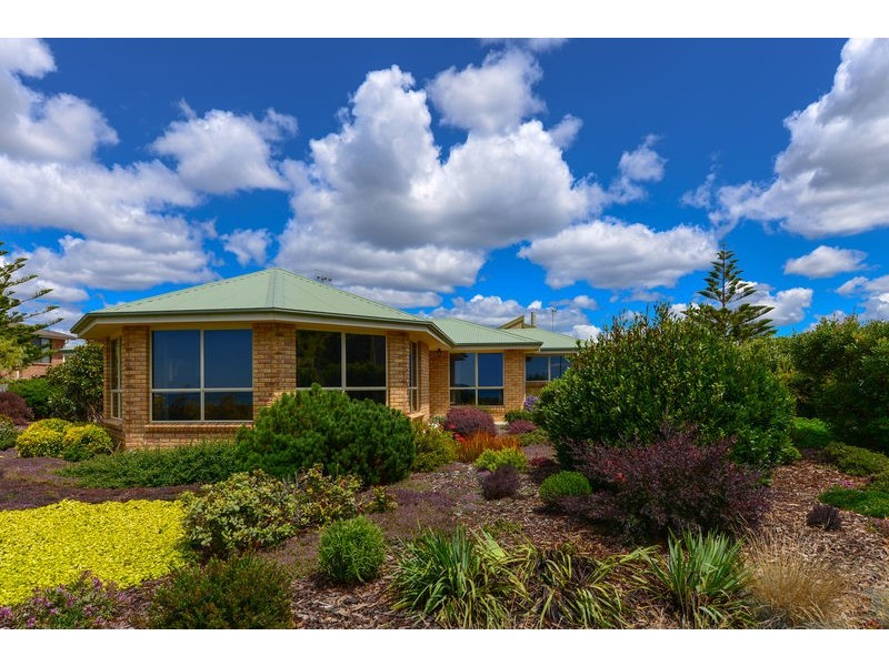 19 Freestone Crescent, Wynyard TAS 7325