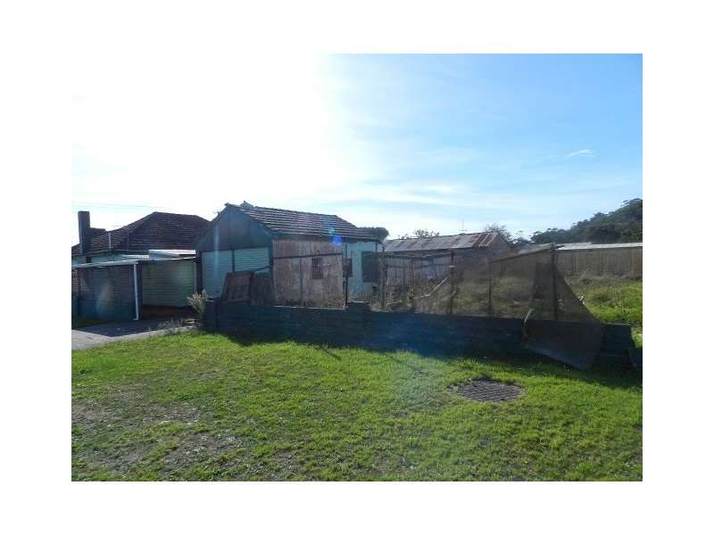 8 Simpson Street, Somerset TAS 7322