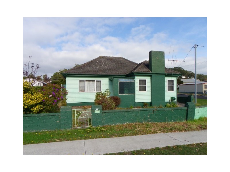 8 Simpson Street, Somerset TAS 7322