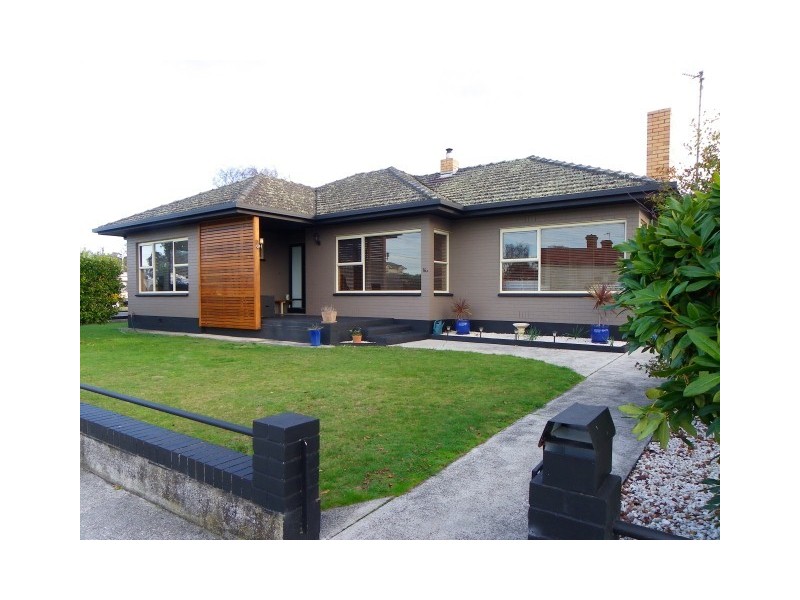 16 Saunders Street, Wynyard TAS 7325