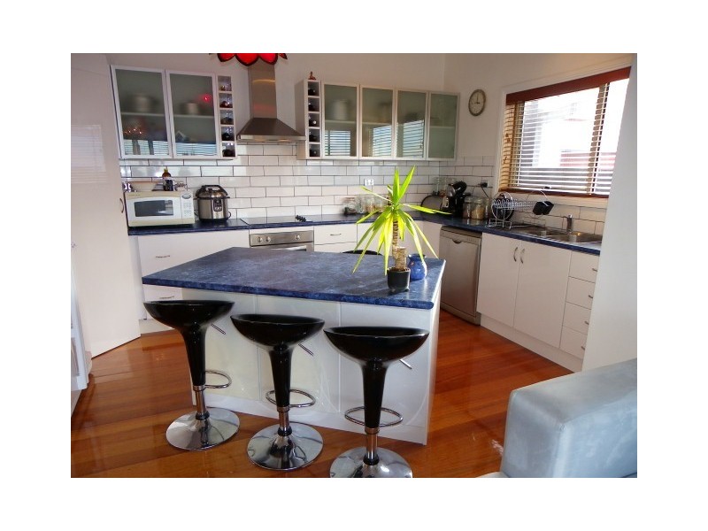 16 Saunders Street, Wynyard TAS 7325