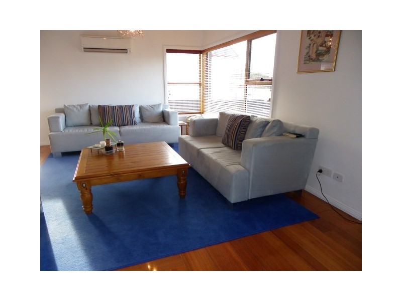 16 Saunders Street, Wynyard TAS 7325