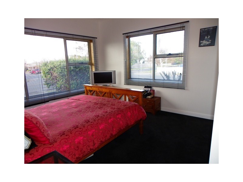 16 Saunders Street, Wynyard TAS 7325