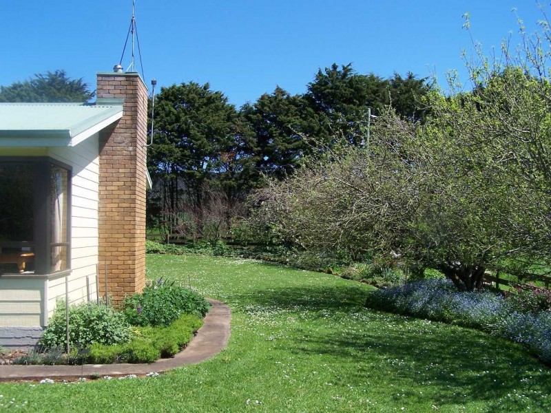 351 Rulla Road, Sisters Creek TAS 7325