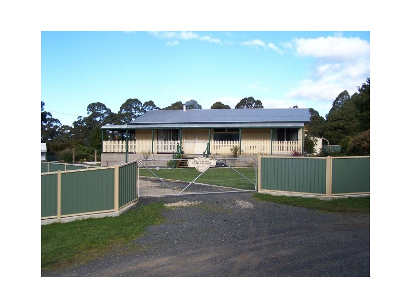 552 East Yolla Road, Yolla TAS 7325