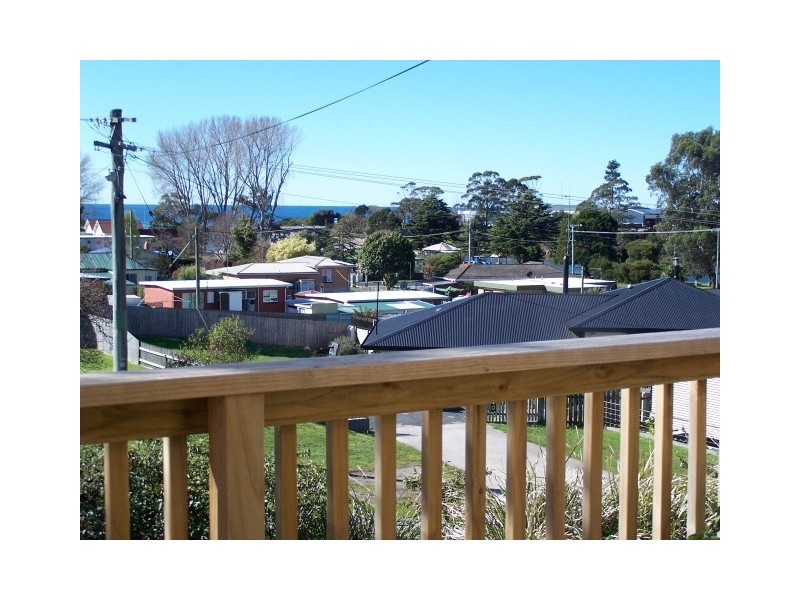1 Wragg Street, Somerset TAS 7322