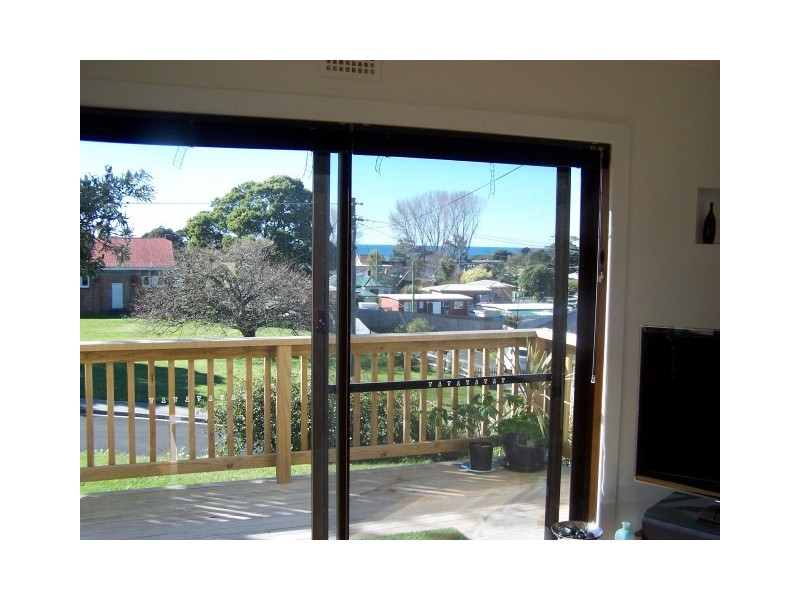 1 Wragg Street, Somerset TAS 7322