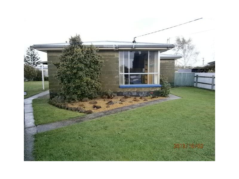 8 Palm Crescent, Wynyard TAS 7325