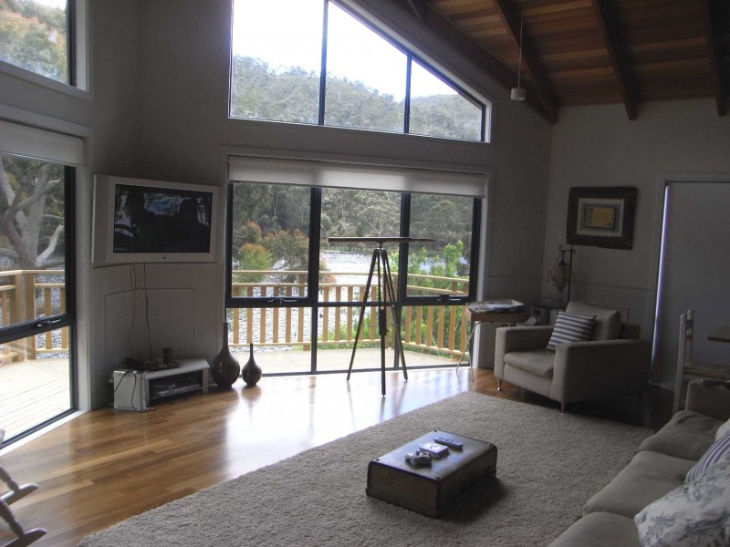 16 Tink Taylor Avenue, Sisters Beach TAS 7321