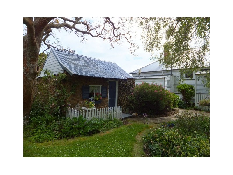 58 Robin Hill Road, Flowerdale TAS 7325