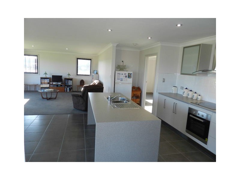 9 Bluewater Crescent, Wynyard TAS 7325