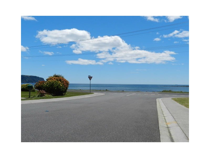 9 Bluewater Crescent, Wynyard TAS 7325
