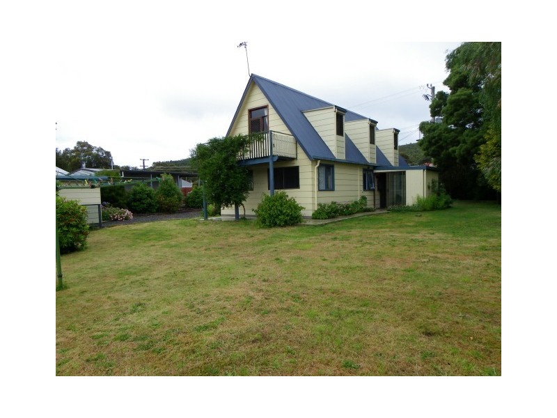 39 Irbys Circus, Sisters Beach TAS 7321
