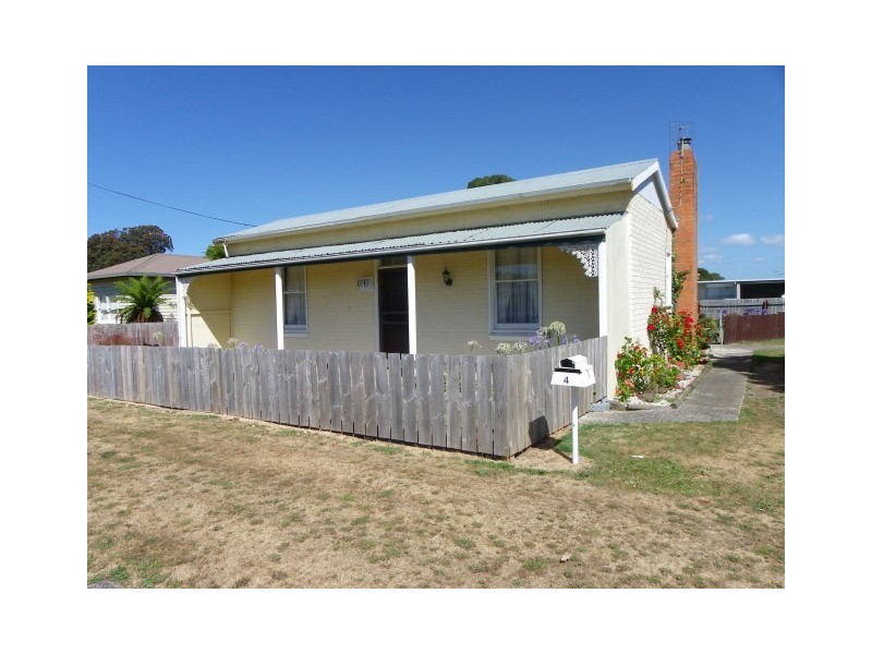 4 Gibbons Street, Wynyard TAS 7325