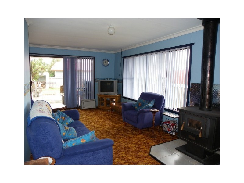 12 Irby Circus, Sisters Beach TAS 7321