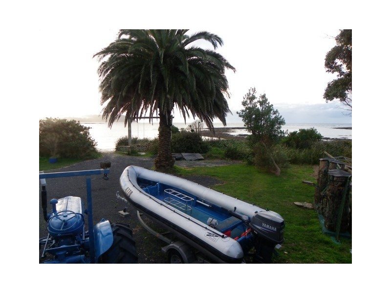 62 Old Bass Highway, Wynyard TAS 7325