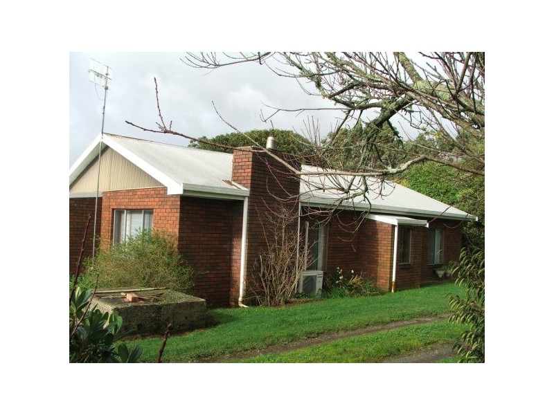 18006 Bass Highway, Sisters Creek TAS 7325