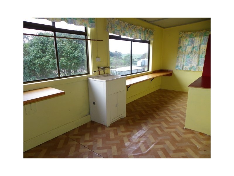 16820 Bass Highway, Flowerdale TAS 7325