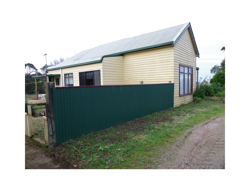 16820 Bass Highway, Flowerdale TAS 7325