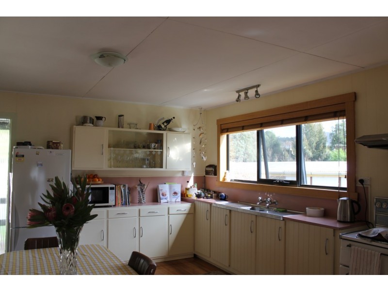 14 Bridge Street, Sisters Beach TAS 7321