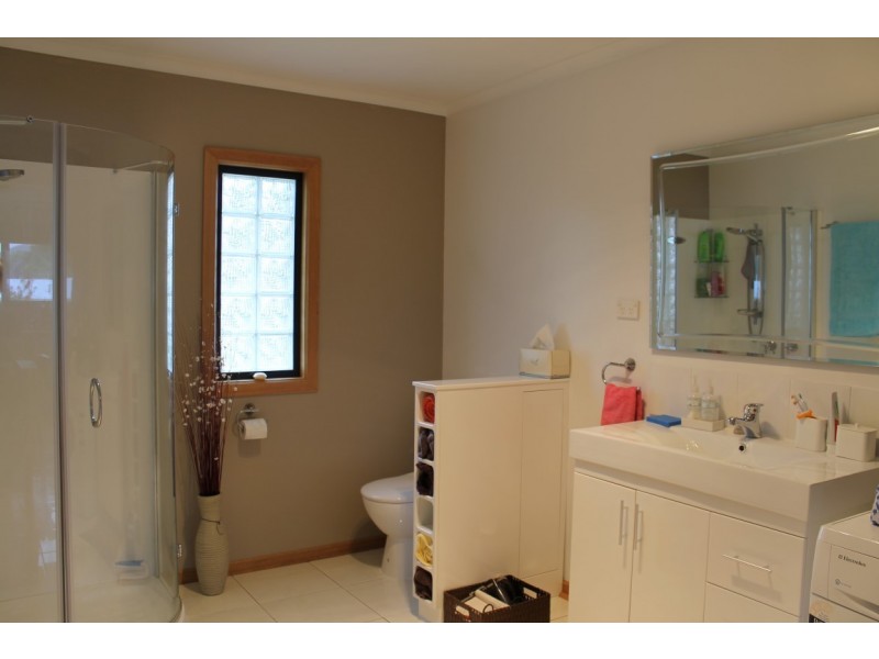 14 Bridge Street, Sisters Beach TAS 7321