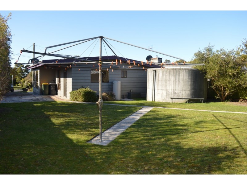 10 Cumming Street, Sisters Beach TAS 7321