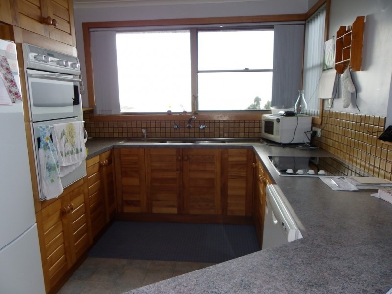 3A Cardigan Street, Somerset TAS 7322