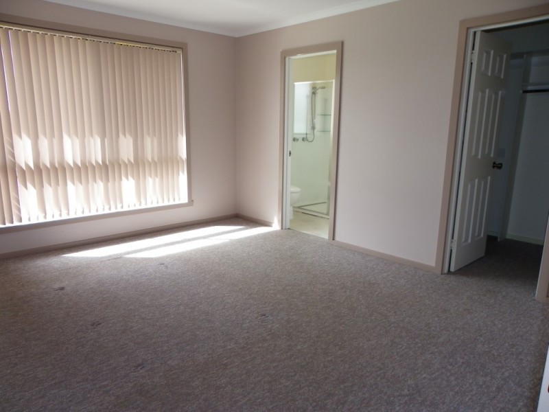 4 Jones Court, Wynyard TAS 7325