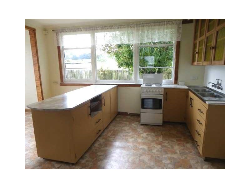 16796 Bass Highway, Flowerdale TAS 7325