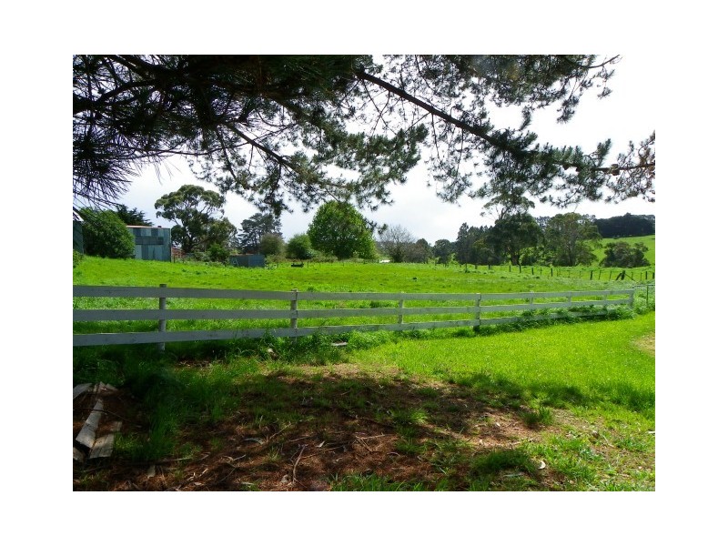 16796 Bass Highway, Flowerdale TAS 7325