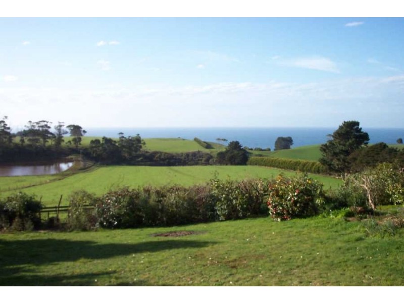 17418 Bass Highway, Boat Harbour TAS 7321