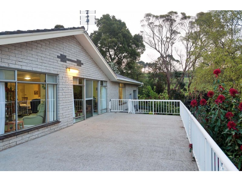 16850 Bass Highway, Flowerdale TAS 7325