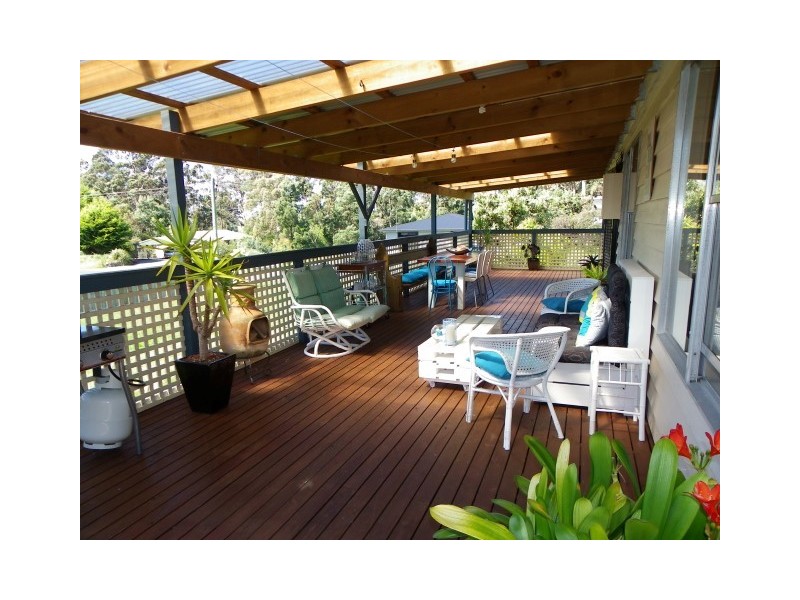 4 Kenelm Avenue, Sisters Beach TAS 7321