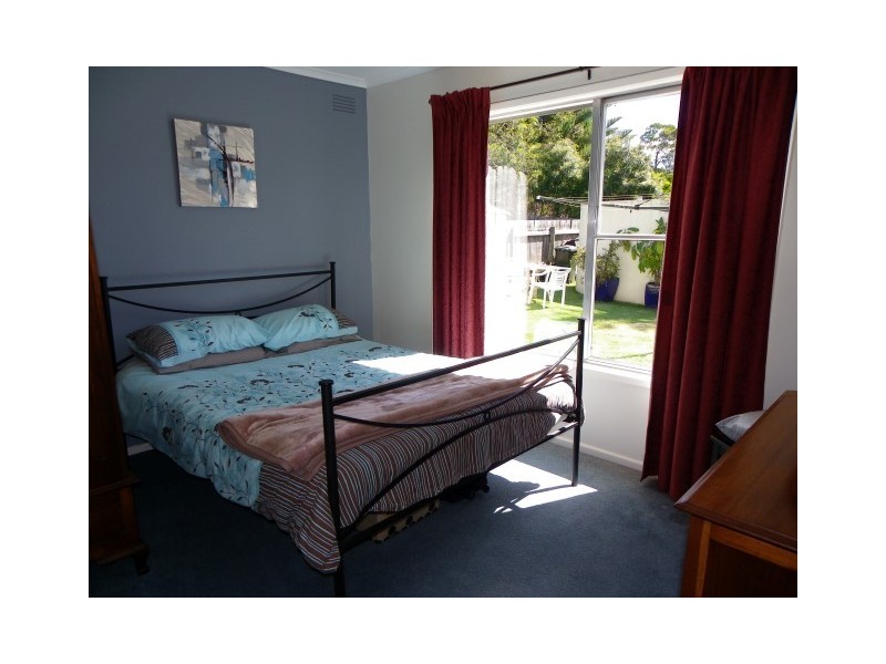 4 Kenelm Avenue, Sisters Beach TAS 7321