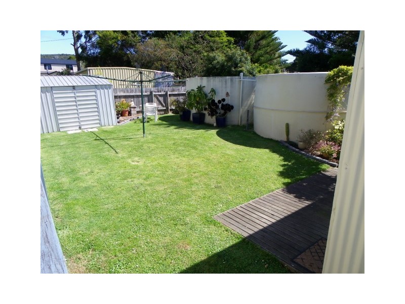 4 Kenelm Avenue, Sisters Beach TAS 7321