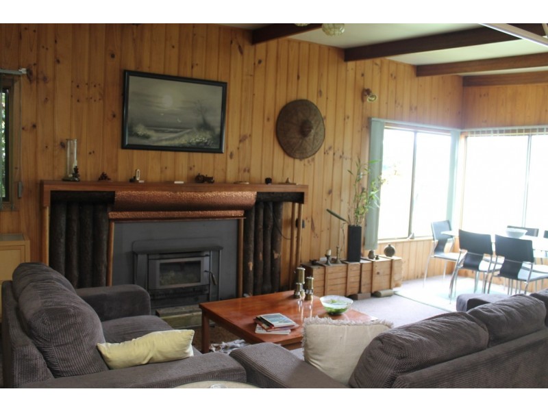 14 East Boulevard, Sisters Beach TAS 7321
