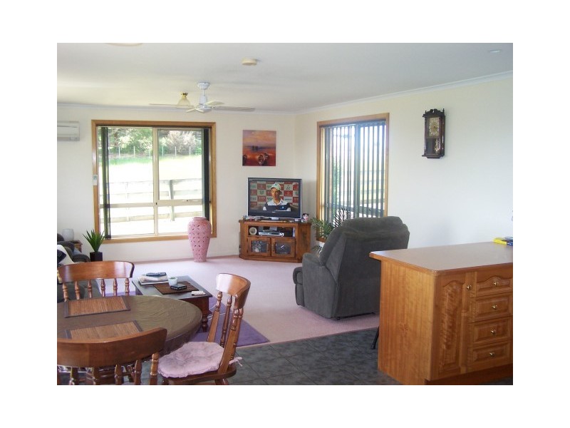 11 Dallas Road, Somerset TAS 7322